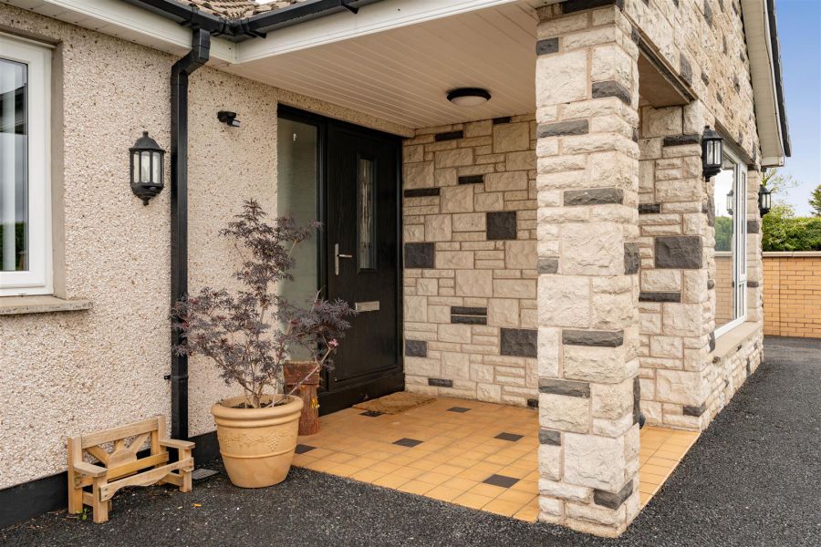27 Thornhill Road