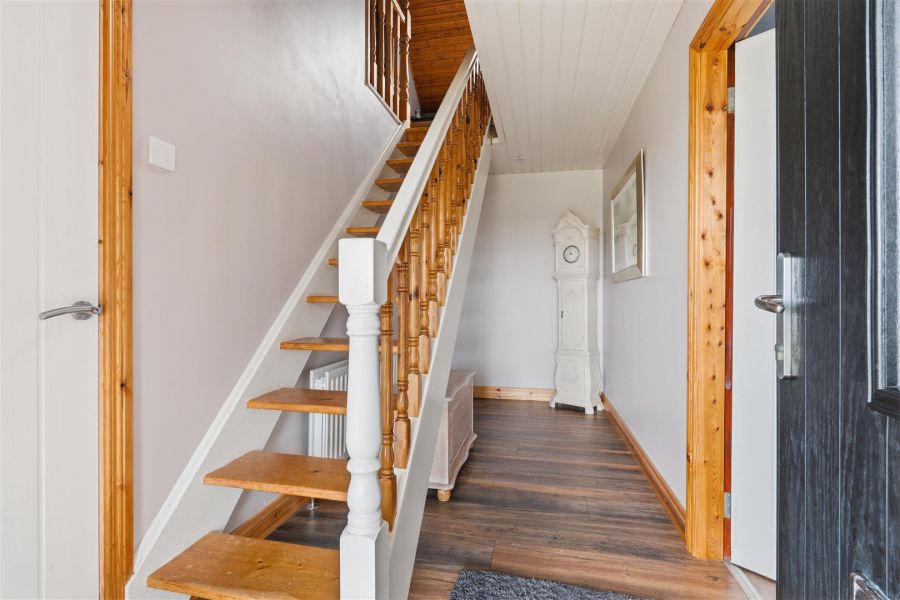 27 Thornhill Road