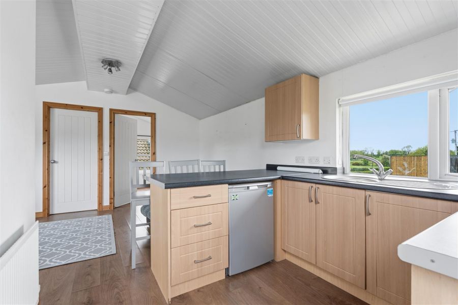 27 Thornhill Road