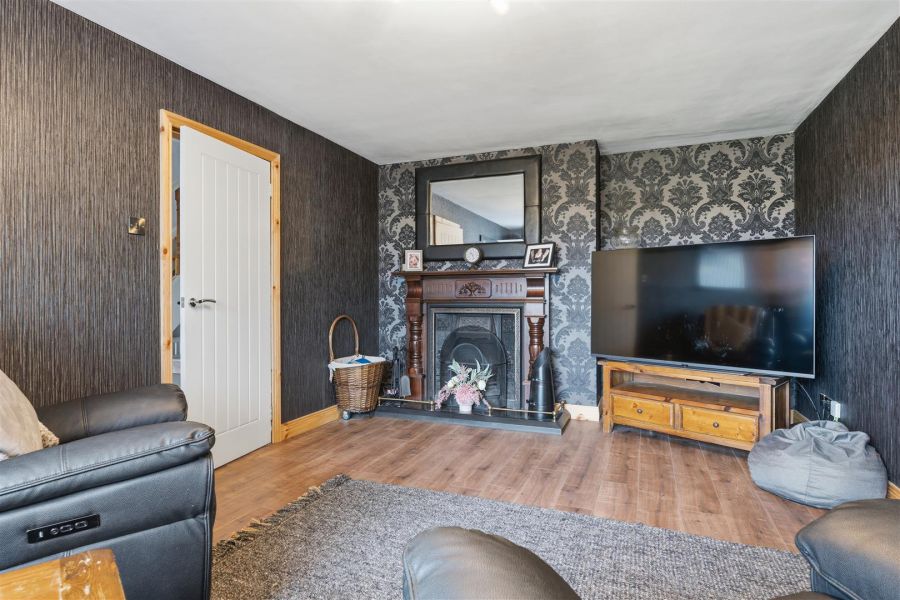 27 Thornhill Road
