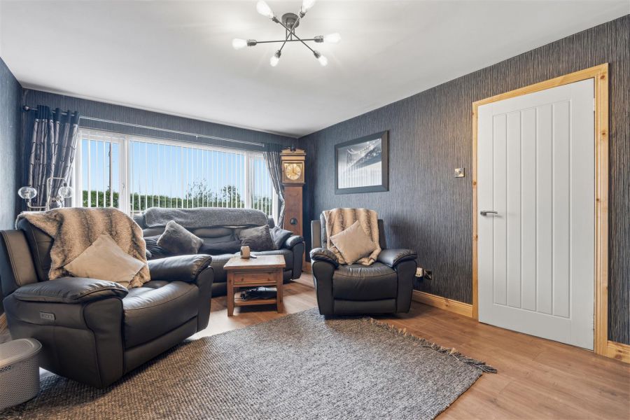 27 Thornhill Road