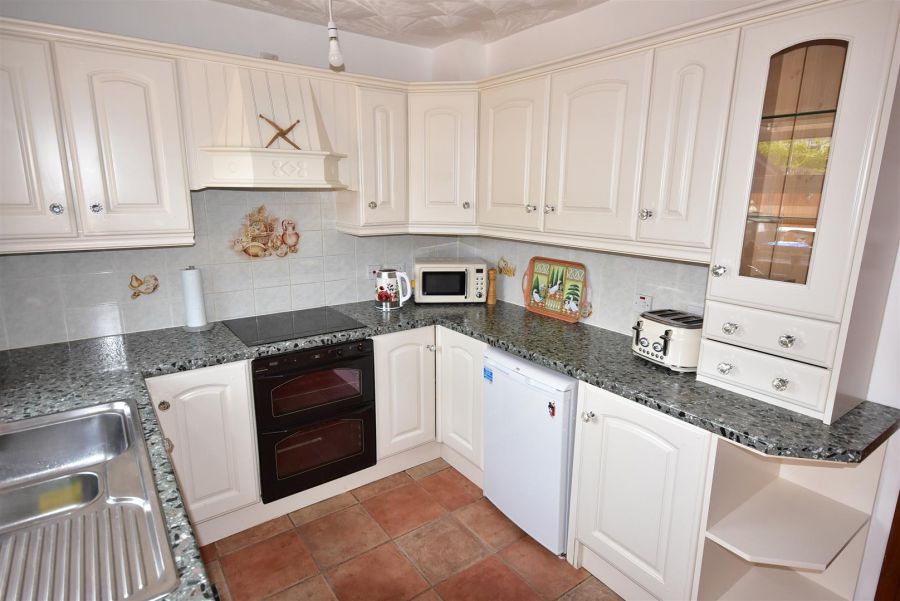 24 Greenpark Gardens