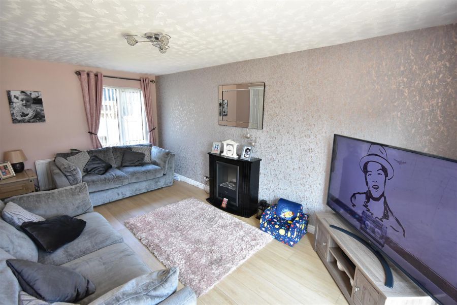 49 Caulside Park