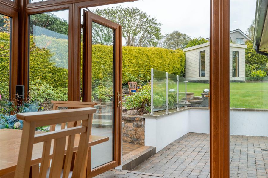 11b Bourlon Road