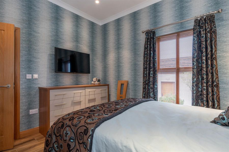 11b Bourlon Road