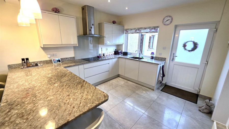 74 Ballybentragh Road