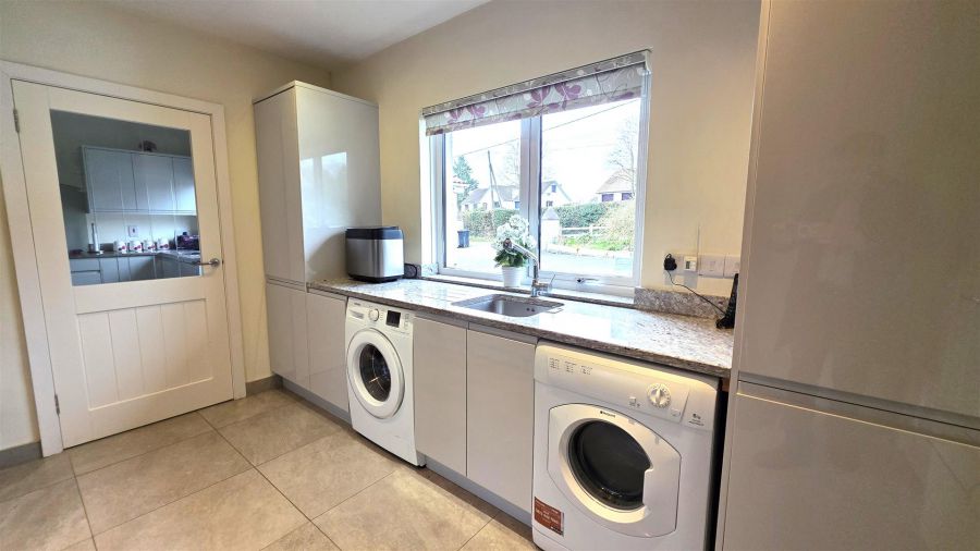 74 Ballybentragh Road