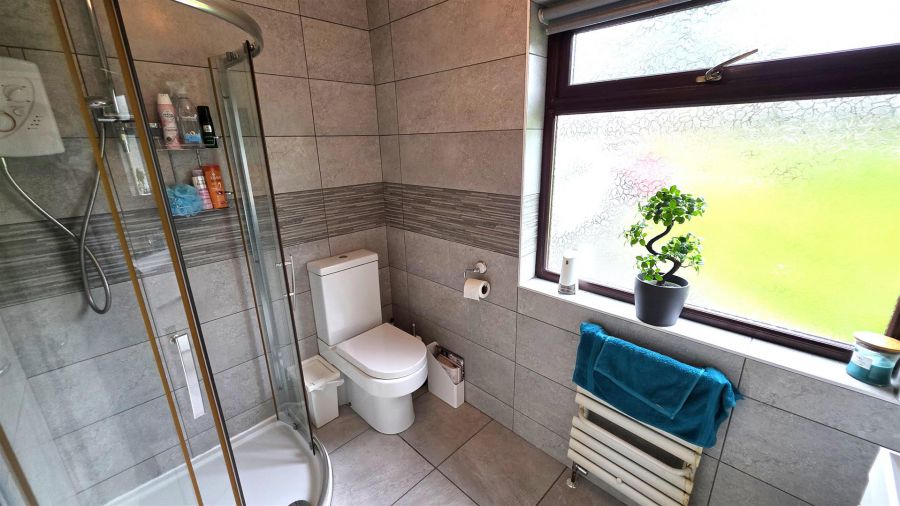 74 Ballybentragh Road