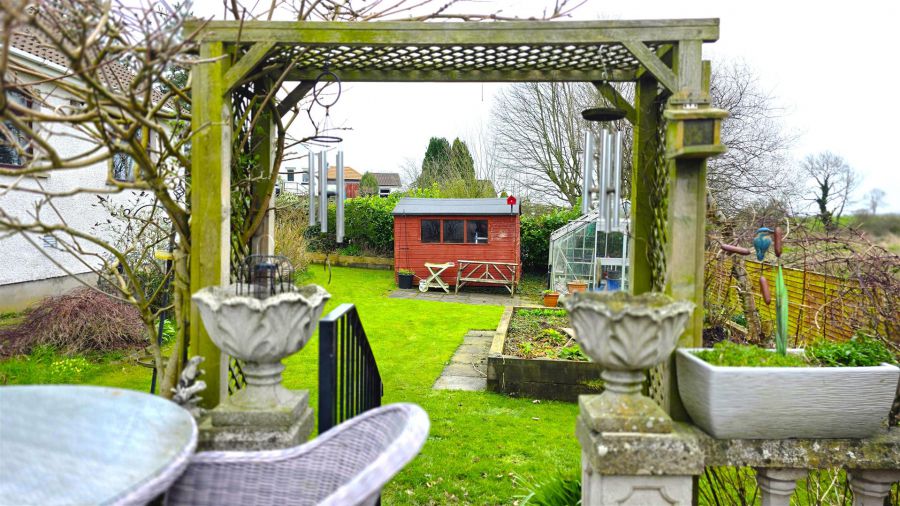 74 Ballybentragh Road