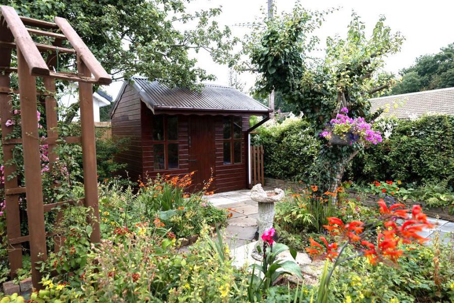 64 Innisgarry Park