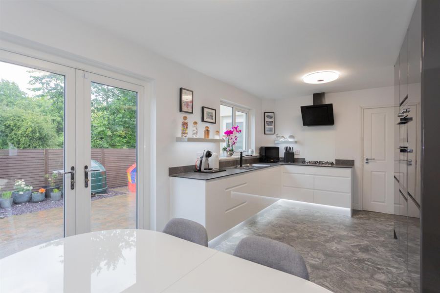 20 Moylena Meadow