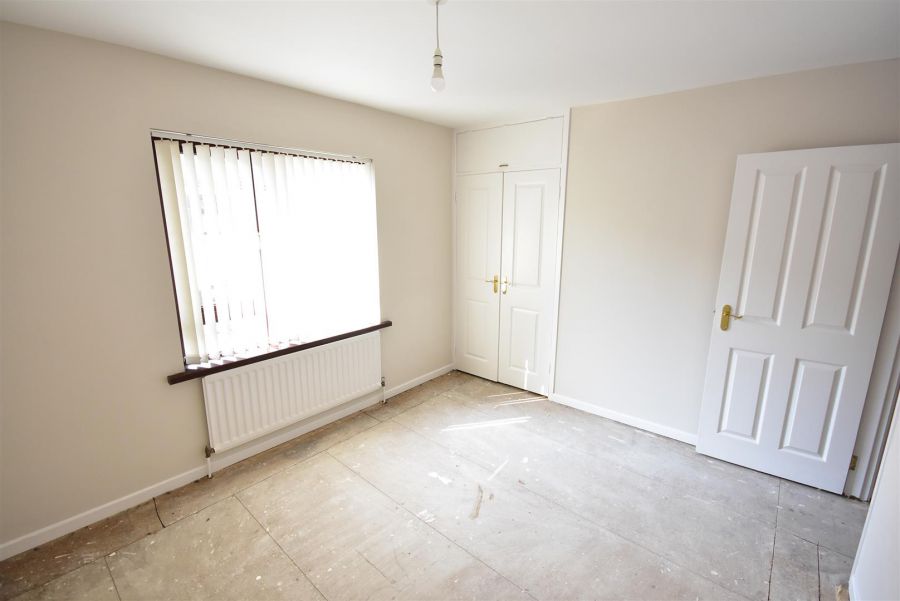 28 Massereene Street
