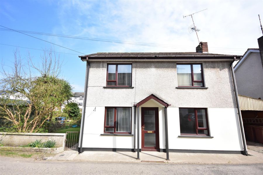 28 Massereene Street