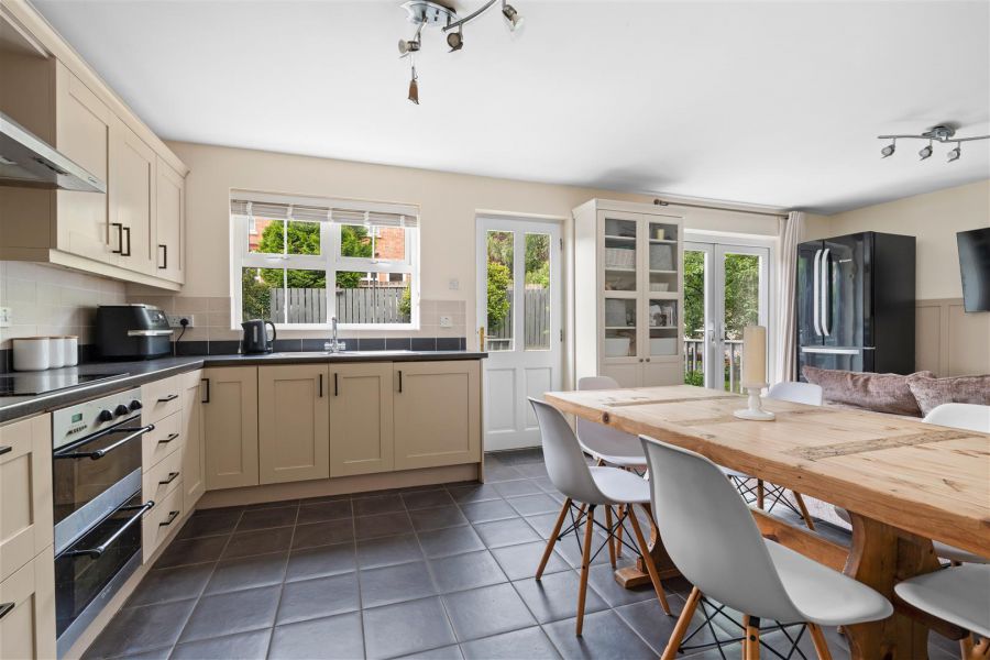 15 Greenvale Park Lands