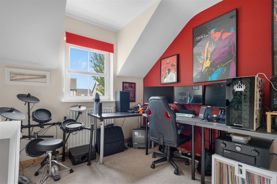 15 Greenvale Park Lands