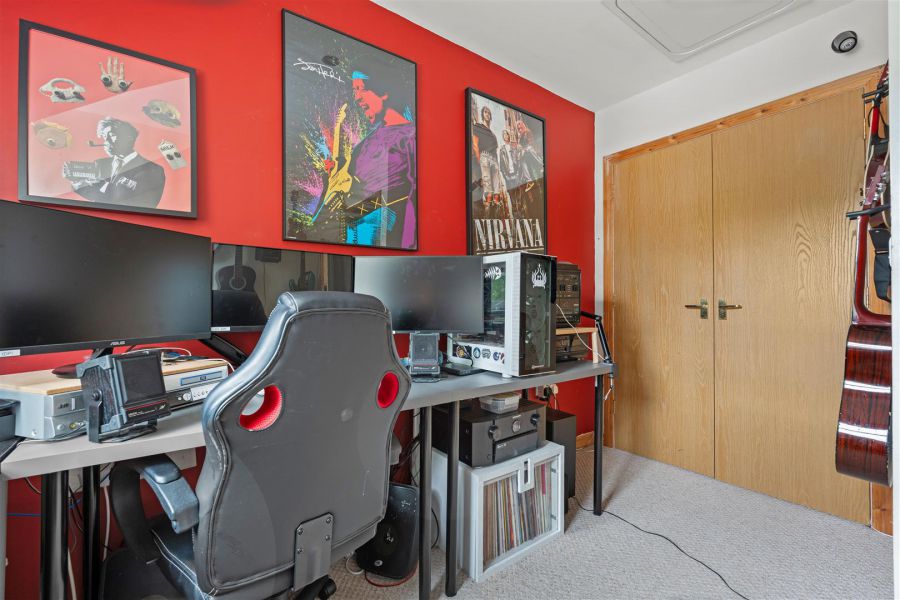 15 Greenvale Park Lands