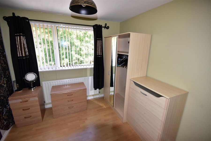 24 Oaklands