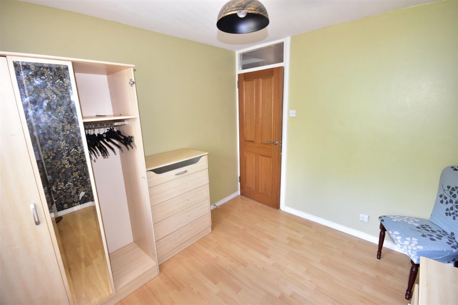 24 Oaklands
