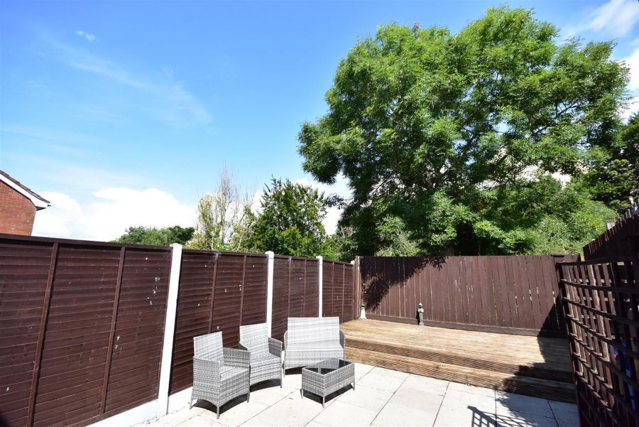 24 Oaklands