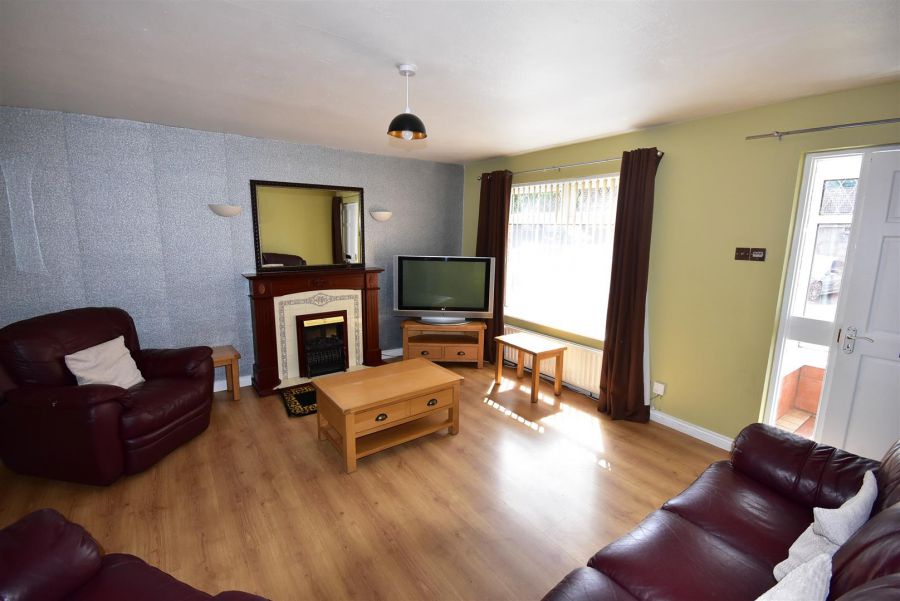 24 Oaklands