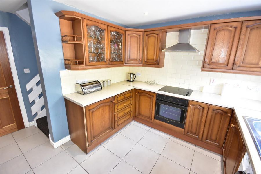 24 Oaklands