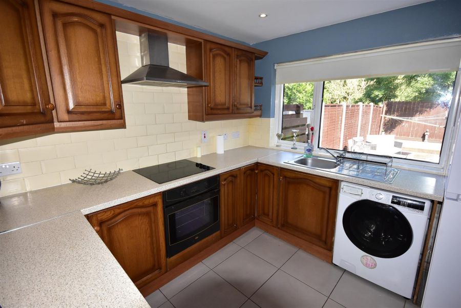 24 Oaklands