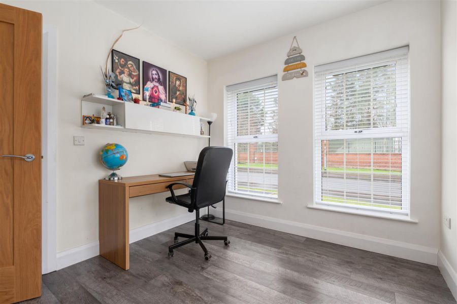 7 Castlewater Gardens