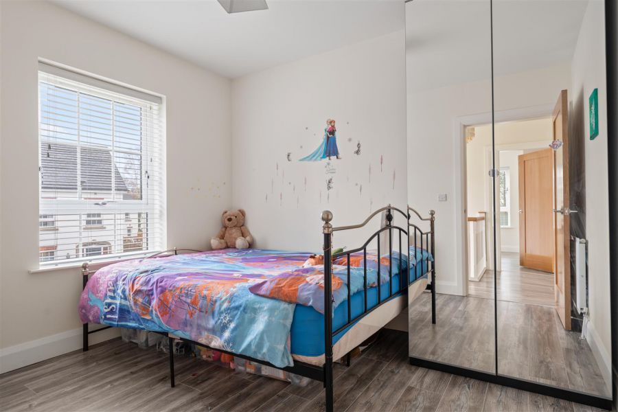 7 Castlewater Gardens