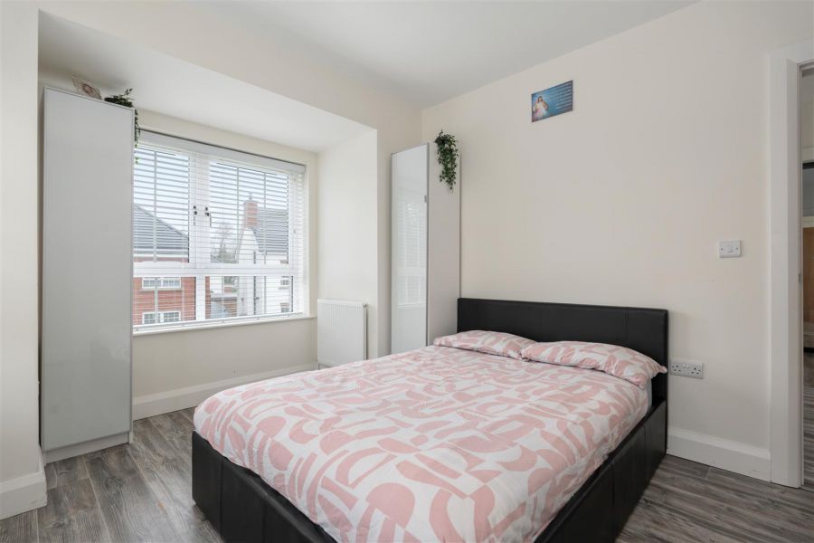 7 Castlewater Gardens