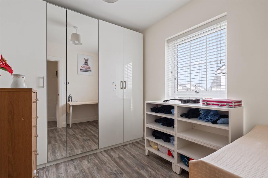 7 Castlewater Gardens