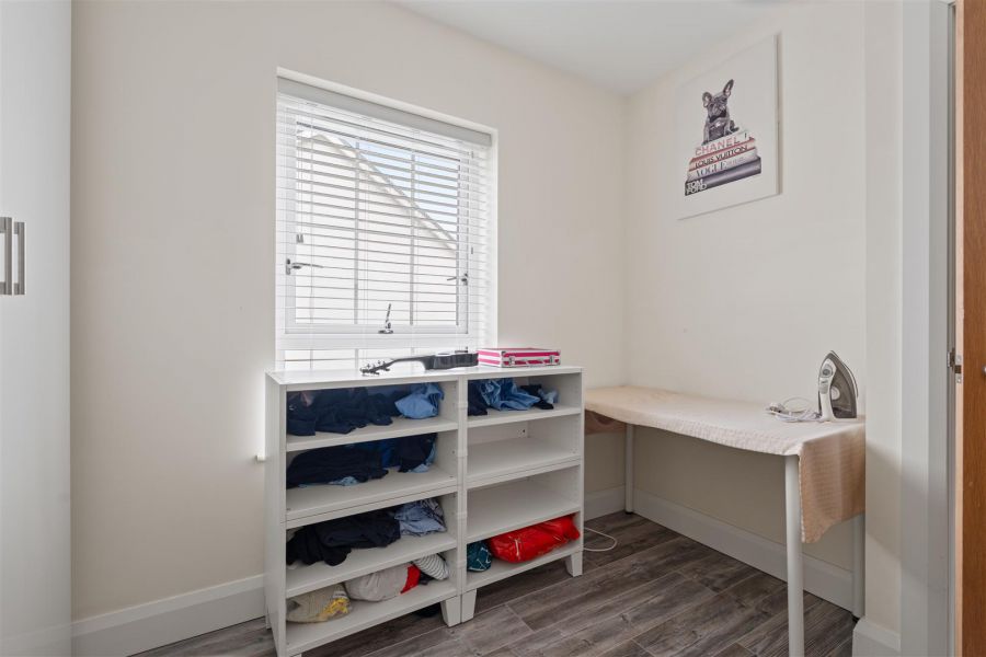 7 Castlewater Gardens