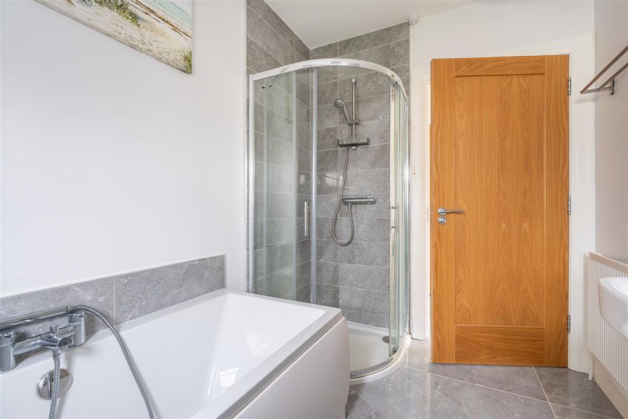 7 Castlewater Gardens