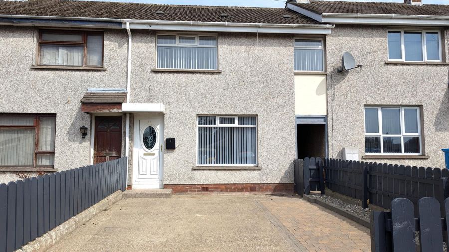 32 Hollowburn Road