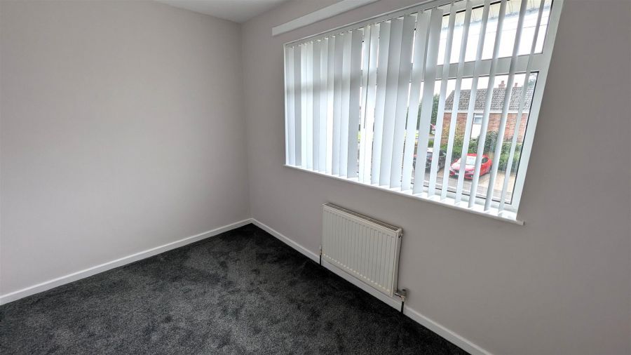 32 Hollowburn Road