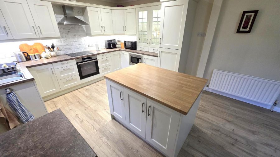 2 Massereene Gardens