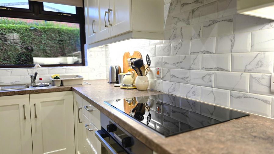 2 Massereene Gardens