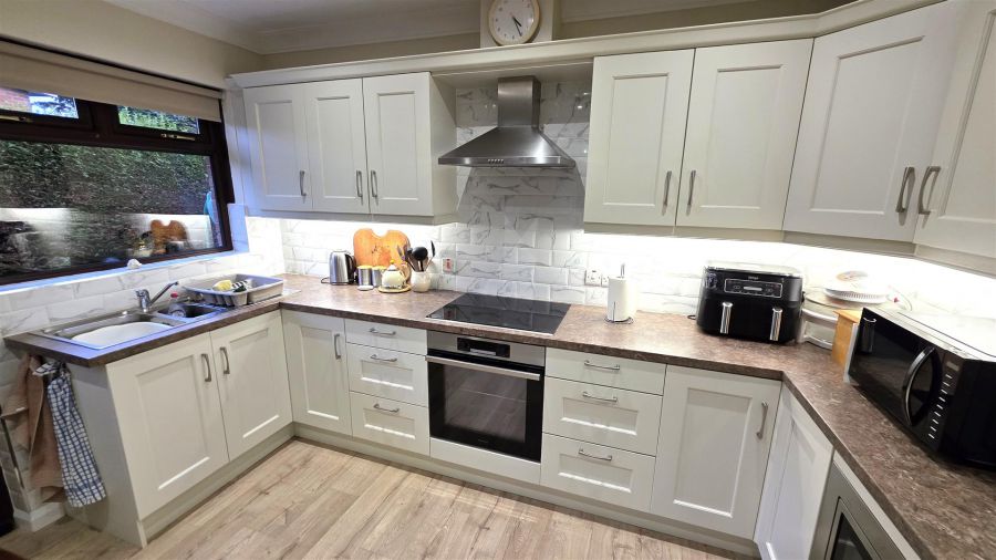 2 Massereene Gardens