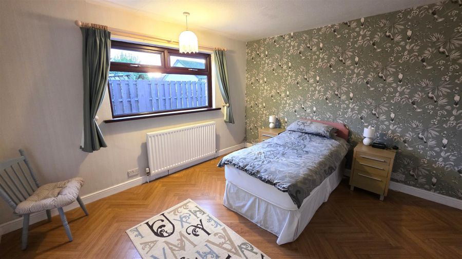 2 Massereene Gardens