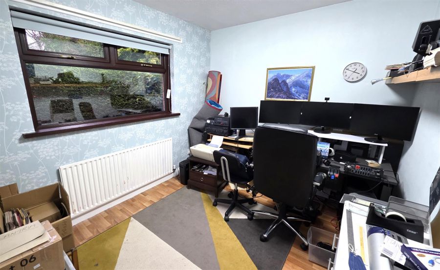 2 Massereene Gardens