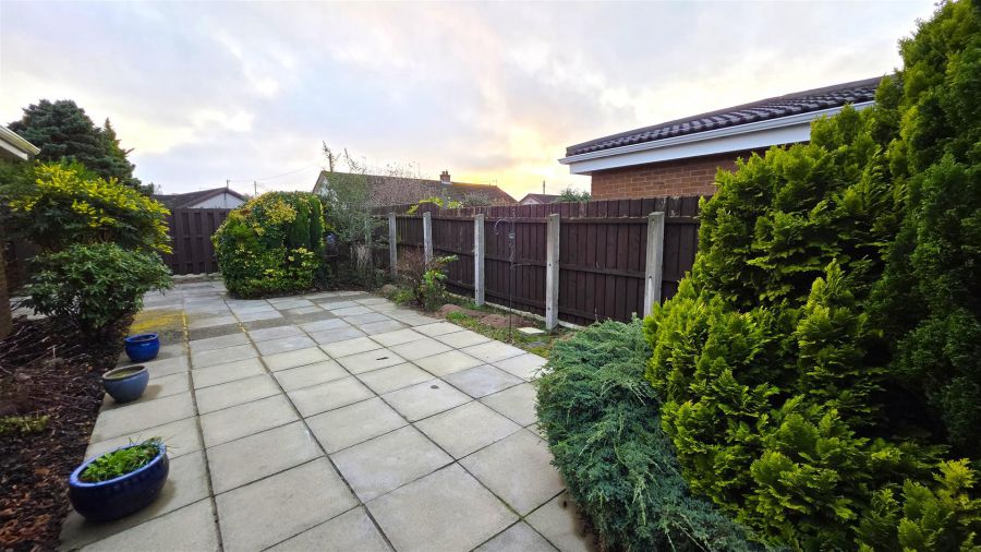 2 Massereene Gardens