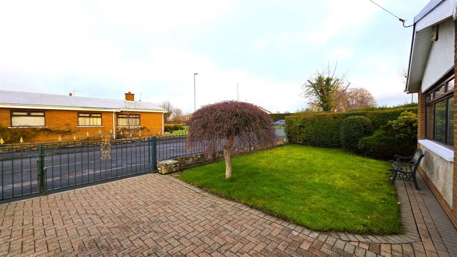 2 Massereene Gardens