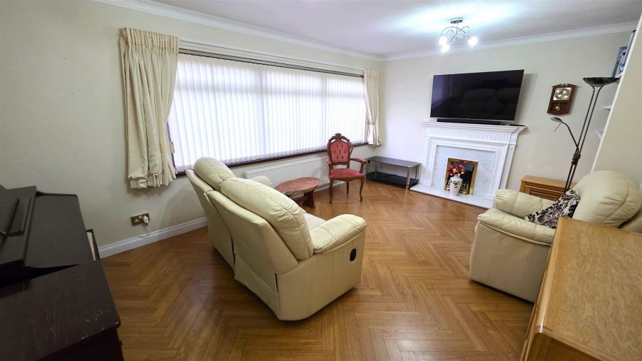 2 Massereene Gardens