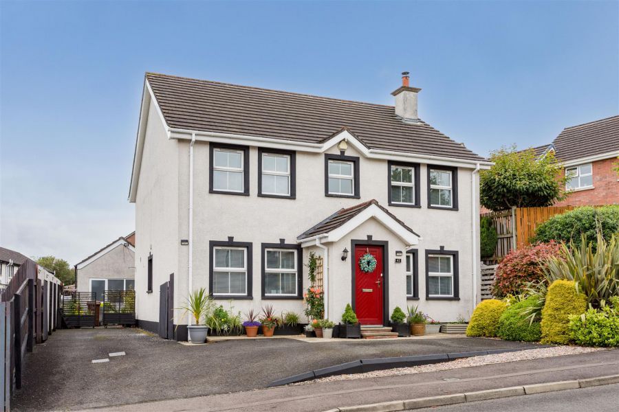 41 Greenvale Manor