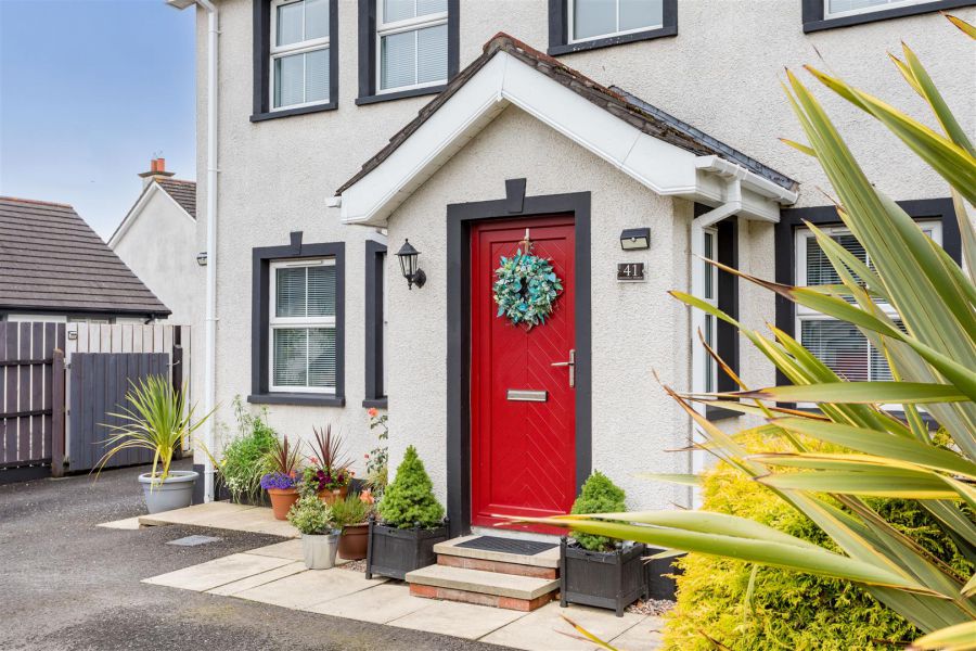 41 Greenvale Manor