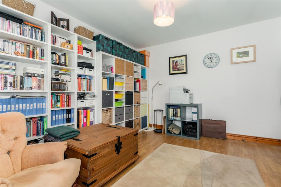 41 Greenvale Manor