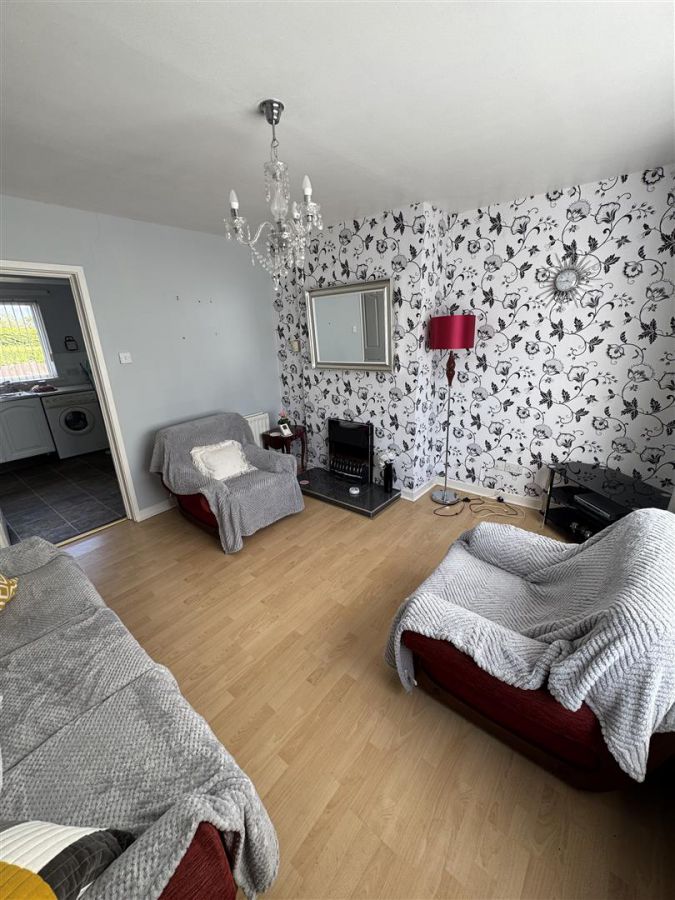 47 Menin Road