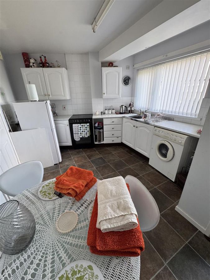 47 Menin Road