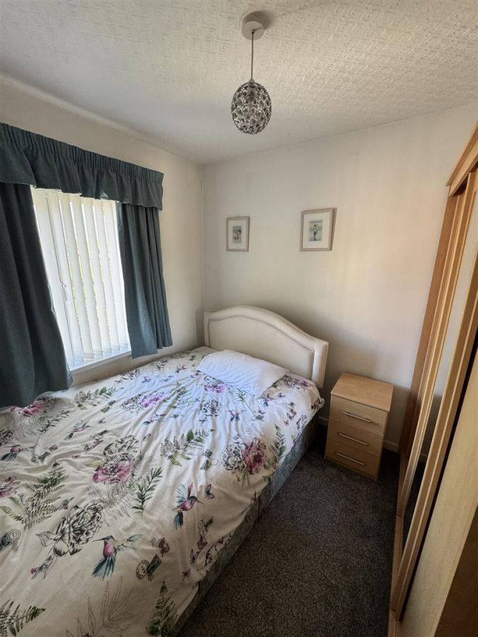 47 Menin Road