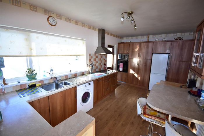 25 Glenkeen