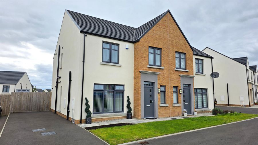 68 Ferrard Grange,Antrim, BT41 4FU